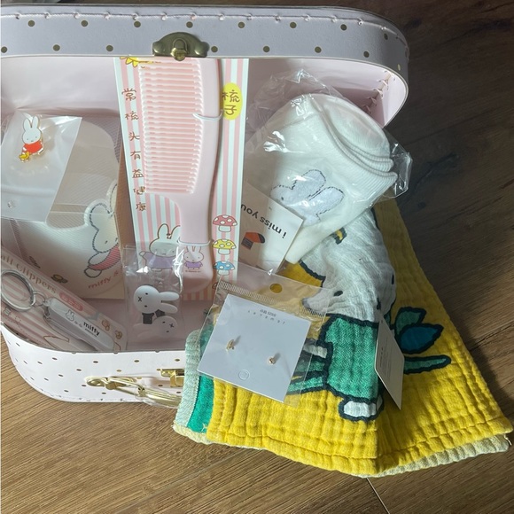 Miffy Accessories - MIFFY-Imported (NWT) Awesome 9 Piece Gift Box